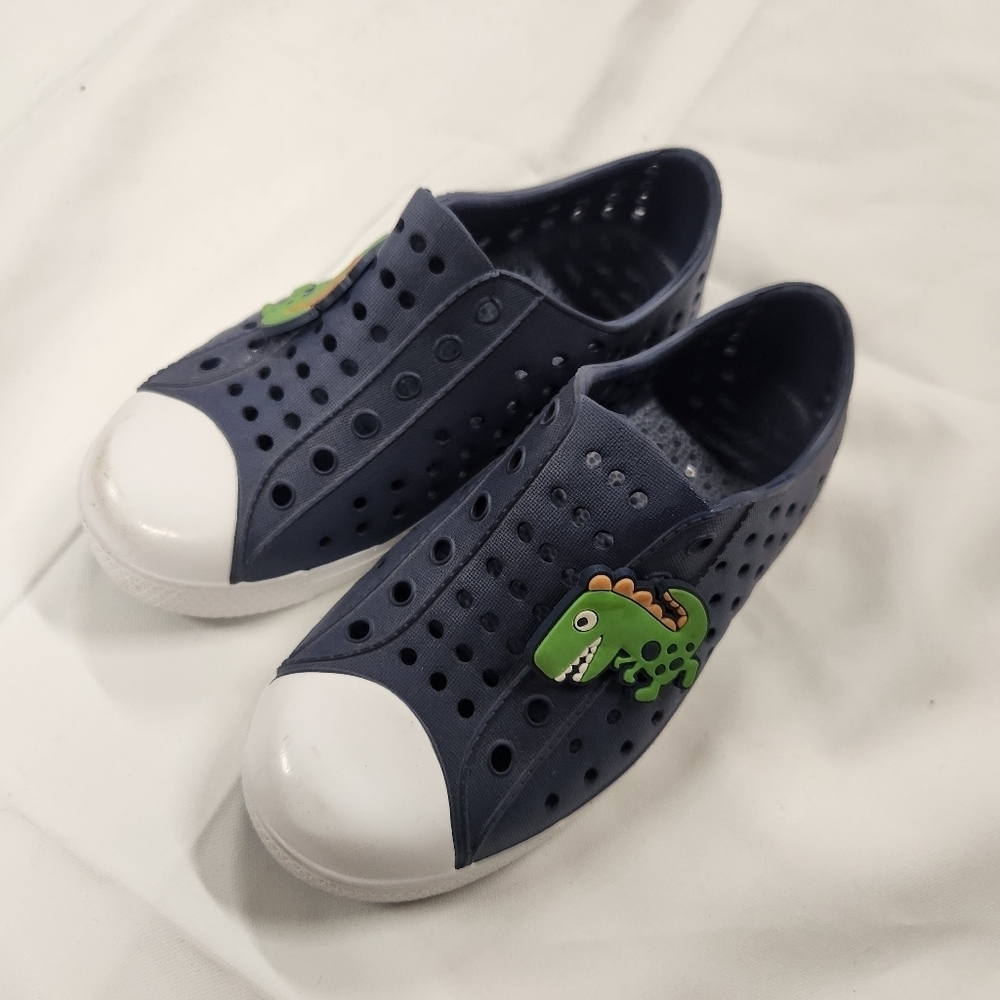 3/$25 Seannel Slip-On Shoes Sneaker Lightweight Breathable blue dinosaur Sz 9T